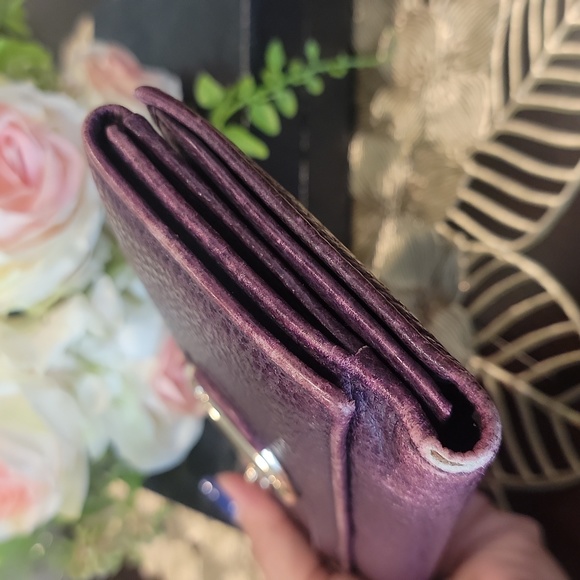 Authentic Gucci horsebit wallet - Picture 4 of 12